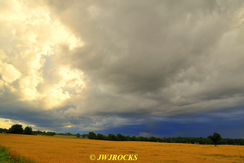 30 Another Storm Rolls In